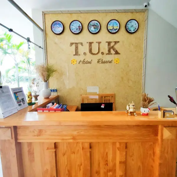 Khách Sạn TUK