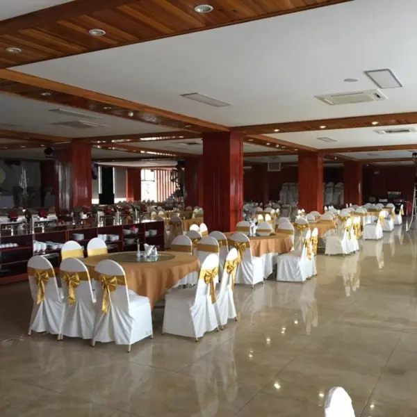 Khách Sạn Vinh Plaza