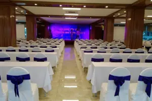 Khách Sạn Vinh Plaza