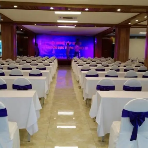 Khách Sạn Vinh Plaza
