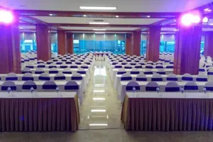 Khách Sạn Vinh Plaza