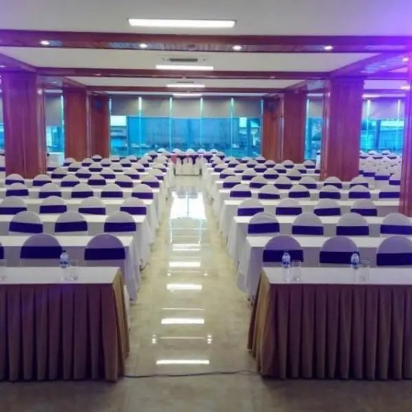 Khách Sạn Vinh Plaza