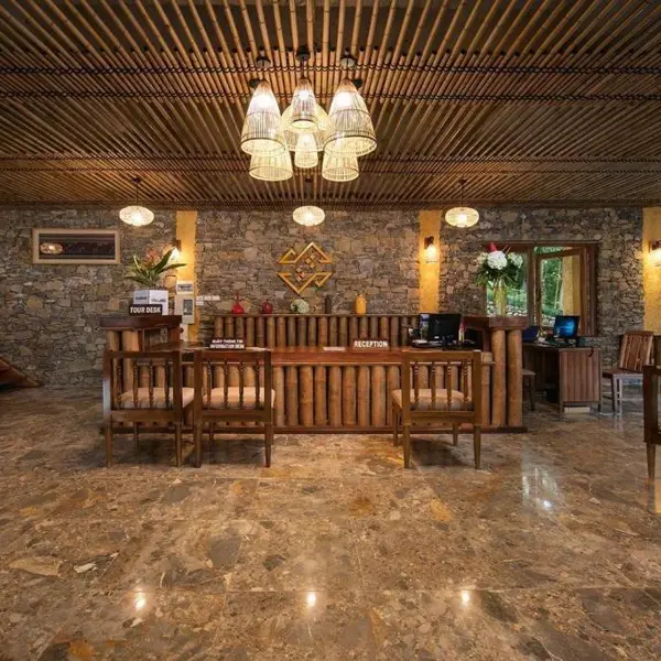 Mai Châu HideAway Lake Resort