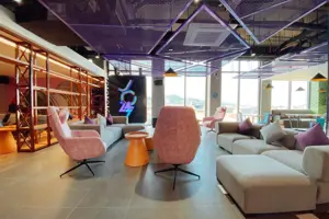 Khách Sạn SOJO Hòa Bình