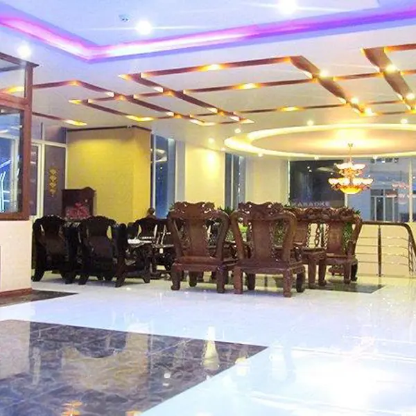 Khách Sạn Hoa Đào