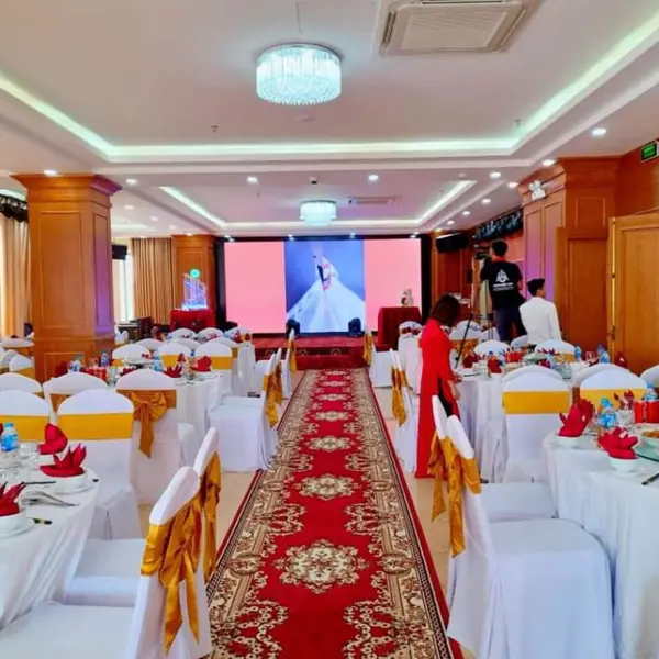 Khách Sạn Sông Quỳnh Hoàng Mai
