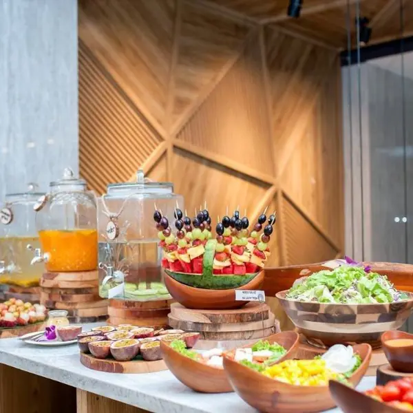 Khách sạn Adora Bến Thành