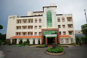 Khách sạn Hàm Luông