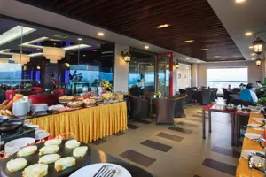 Khách Sạn Royal Palace