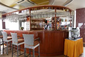 Khách Sạn Thiên Ý