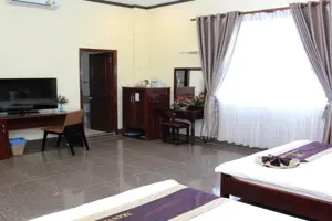 Khách sạn Trần Vinh