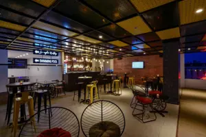 Khách Sạn The Marron