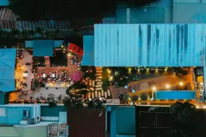 Khách Sạn Amazing Container