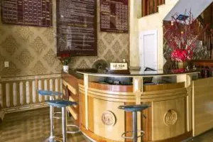 Khách sạn AEC Ban Mê