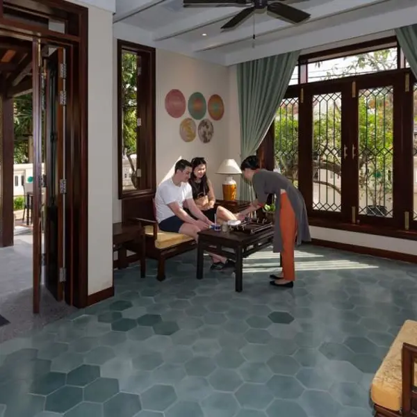 Khách sạn Cozy Savvy Boutique Hội An