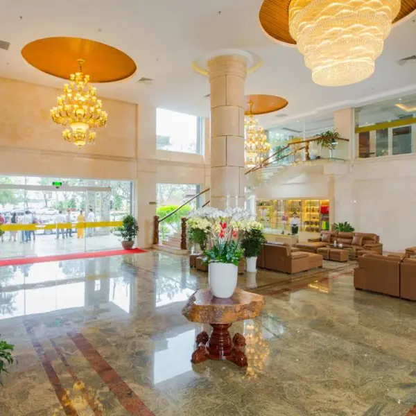 Khách Sạn Vạn Phát Riverside