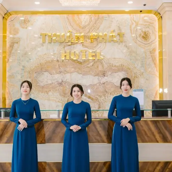 Khách Sạn Thuận Phát