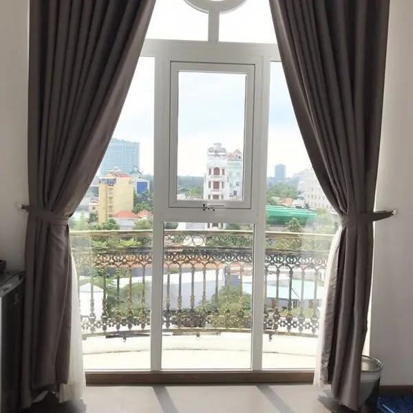 Khách sạn Linh Phương 5