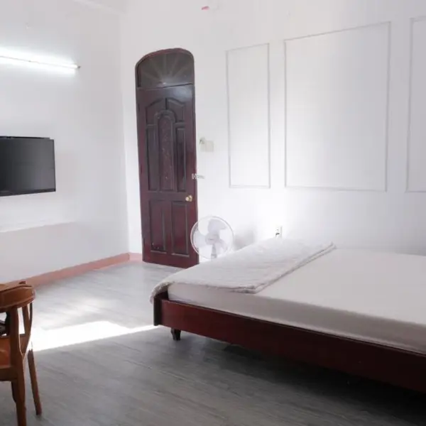 Khách Sạn Hồng Anh