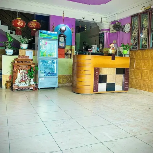 Khách Sạn Hồng Anh