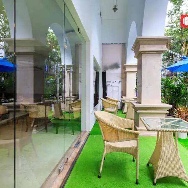 RedDoorz Ura Hotel Hung Phuoc 4