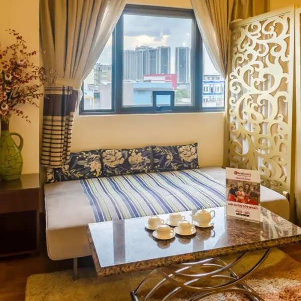 RedDoorz Premium Thanh Binh Hotel