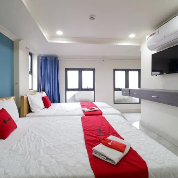 RedDoorz Minh Thu Hotel Cong Lo