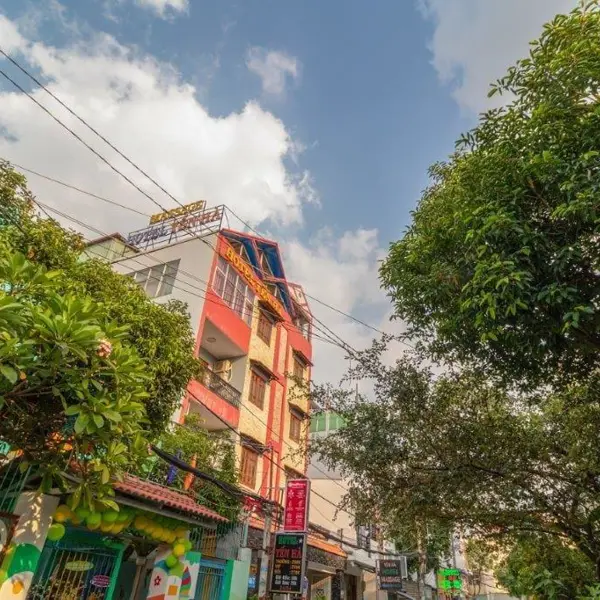 RedDoorz @ Phan Huy Ich street