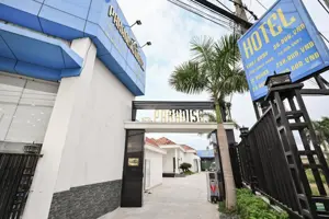 Khách Sạn Paradise