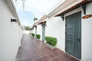 Khách Sạn Paradise