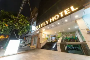 Khách Sạn Ly Ly
