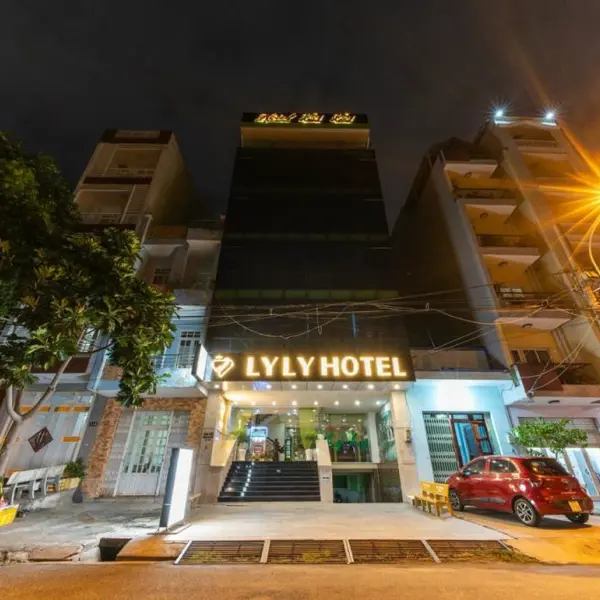 Khách Sạn Ly Ly