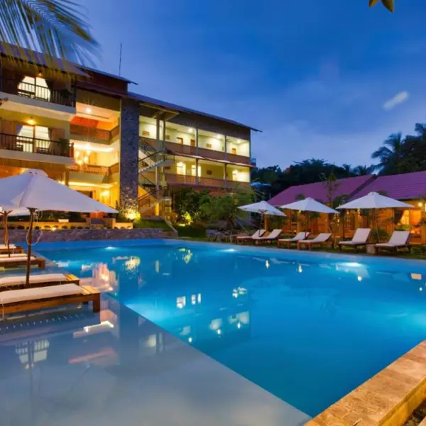 Azura Resort
