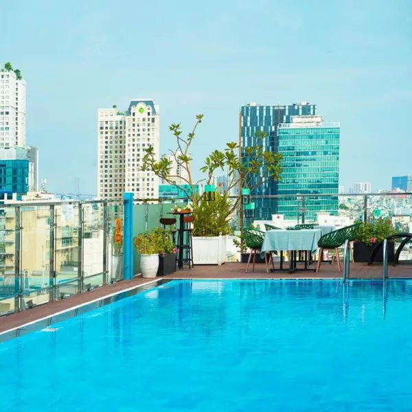Khách Sạn Lotus Central