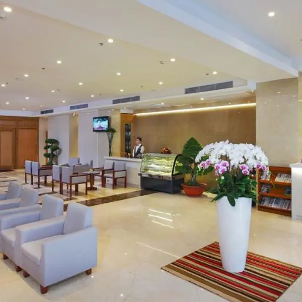 Khách sạn Aristo