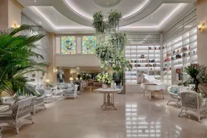 Khách Sạn Âu Lạc Charner