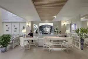 Khách Sạn Âu Lạc Charner