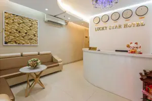 Khách sạn Lucky Star 266 Đề Thám