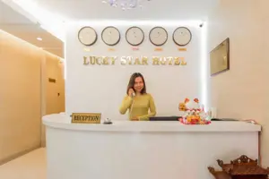 Khách sạn Lucky Star 266 Đề Thám
