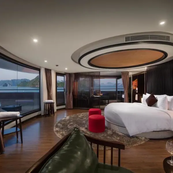 Scarlet Pearl Cruises