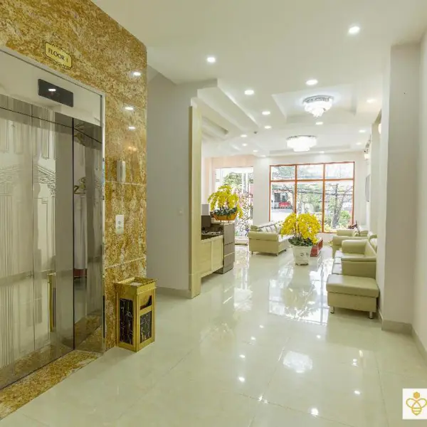 Khách Sạn Golden Bee