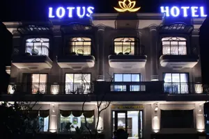 Lotus Hotel Ninh Bình