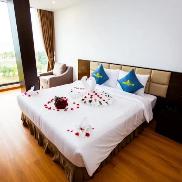 Khách Sạn Golden Palm