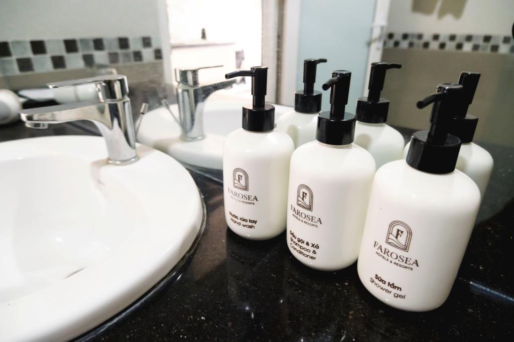 Phòng Tiêu Chuẩn 4 người - Farosea Hotels & Resorts
