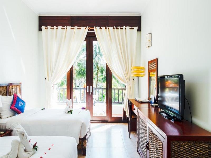 Deluxe Room with Garden View - Lotus Mũi Né Resort & Spa