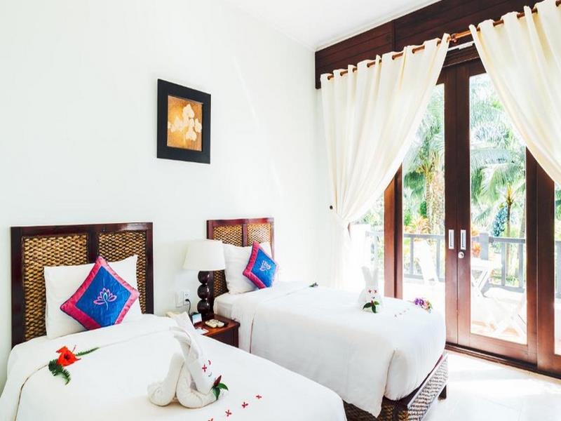 Deluxe Room with Garden View - Lotus Mũi Né Resort & Spa