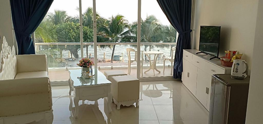 Family Room (6 Pax) - Pacific Beach Resort