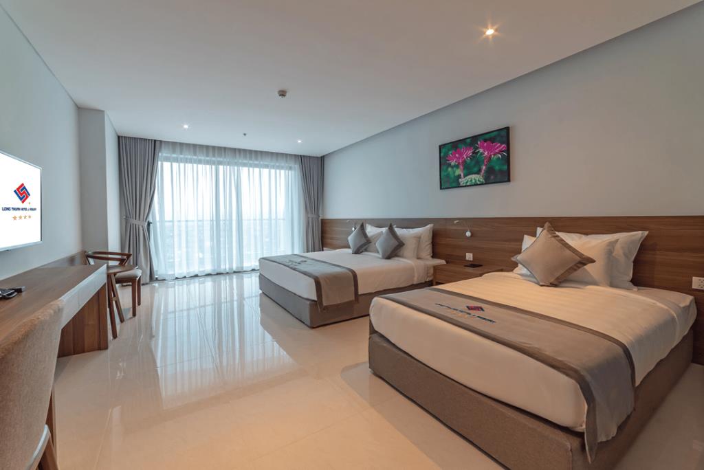 Khu Hotel - Deluxe Ocean View (Triple) - Long Thuận Hotel & Resort