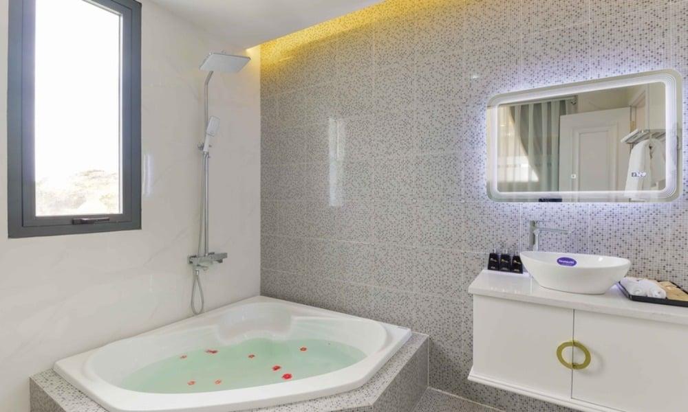 Executive Ocean View - Seaside Boutique Resort Quy Nhơn