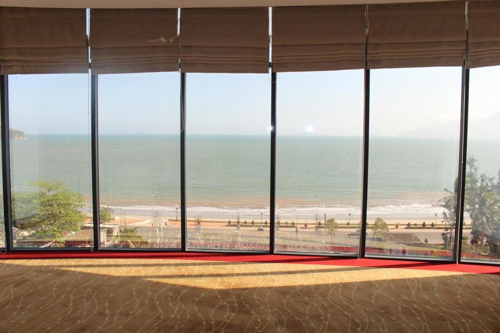 Deluxe King - Khách sạn Mường Thanh Quy Nhơn